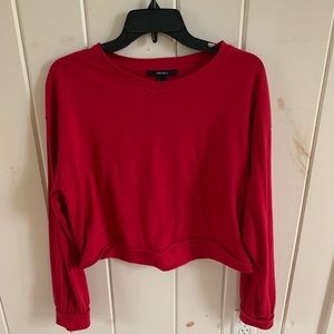 Long sleeve crop top
